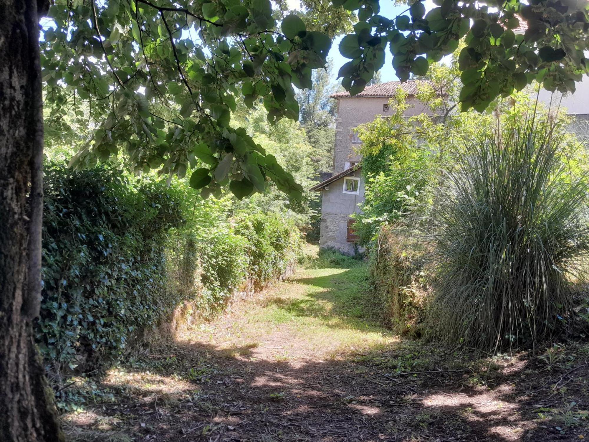 Appartement Privatif Tout Equipe En Bord De Riviere Figeac Exterior foto